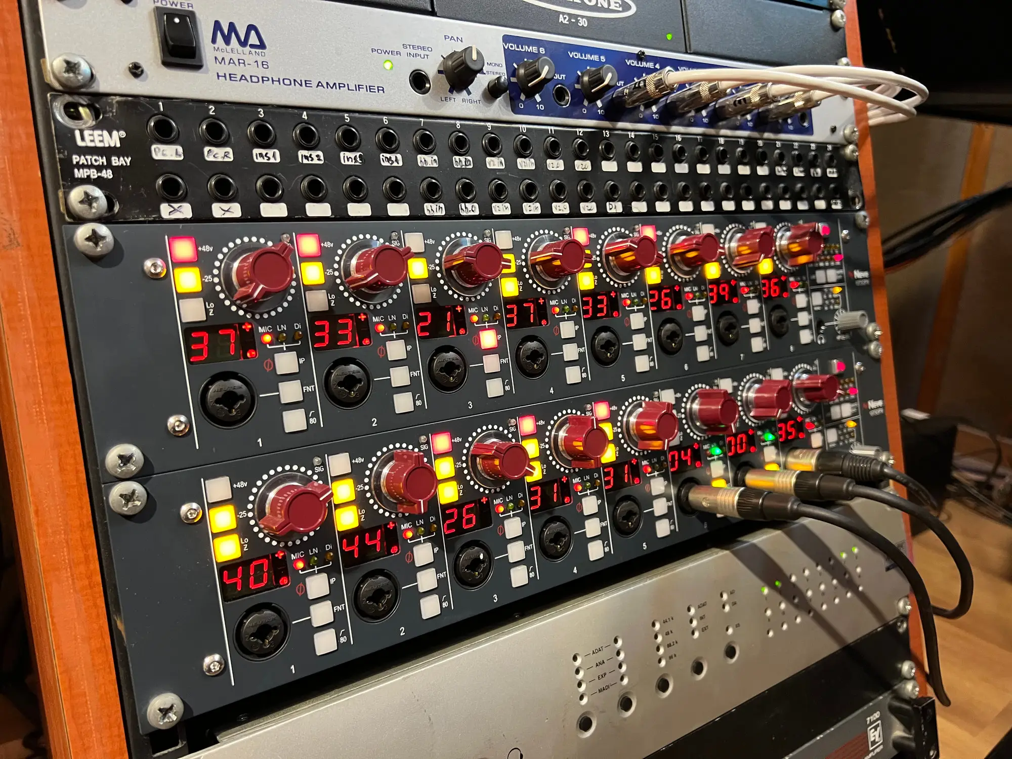 פרהאמפים Neve 1073